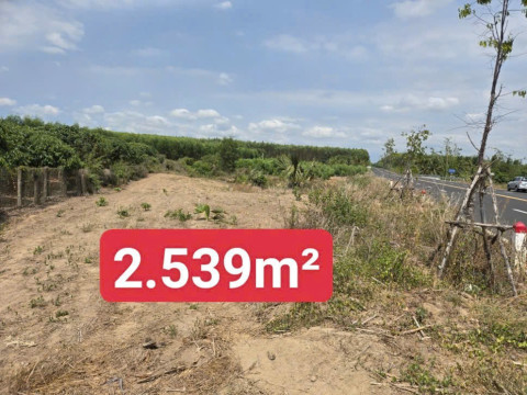 BÁN ĐẤT BÌNH CHÂU - ĐẤT GIÁP SUỐI mặt tiền 100m xã Bình Châu gần suối nước nóng